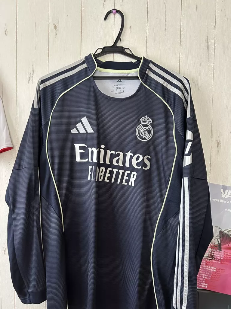Camiseta Real Madrid Segunda Equipación 2025-26 Manga Larga